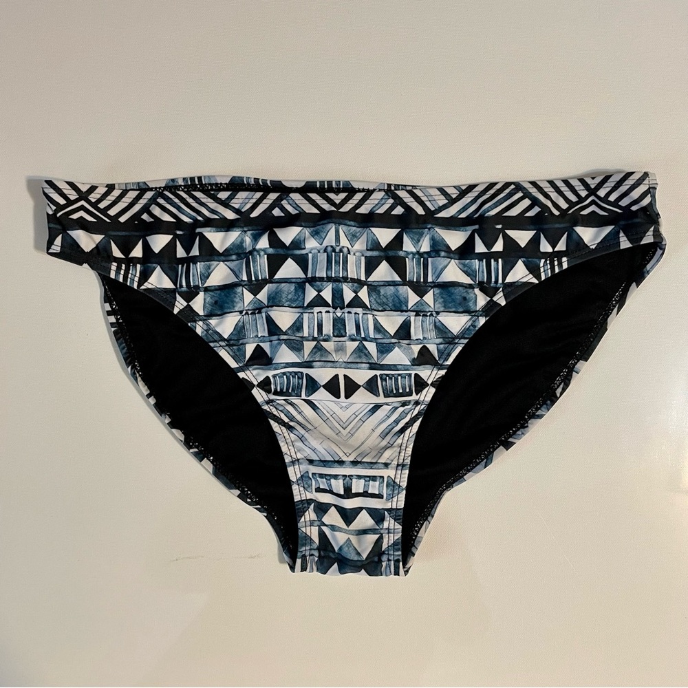 NWT Donatella bikini bottoms sz M